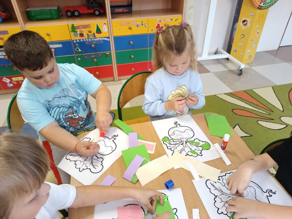 Głośne czytanie w przedszkolu – „Rzepka” Juliana Tuwima